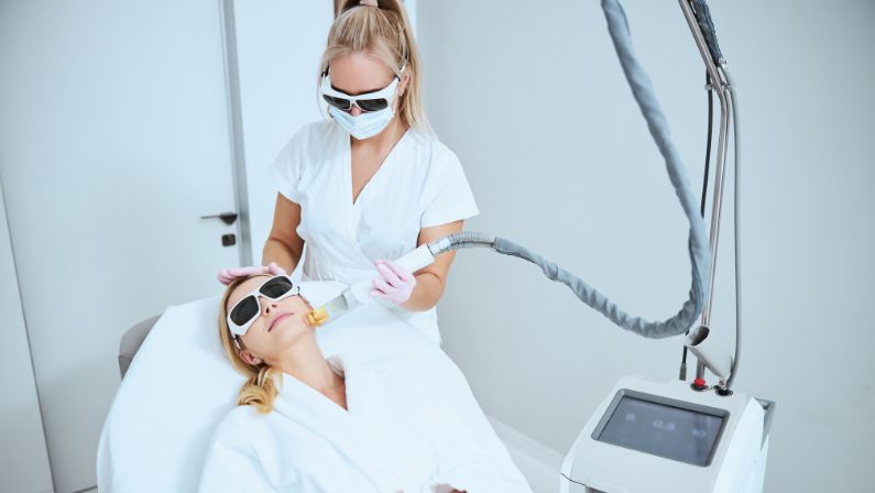 Benefits of seeing a dermatologist